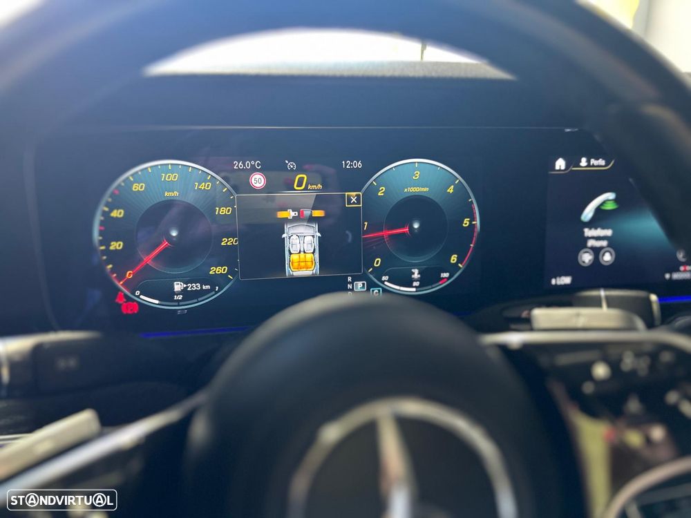 Mercedes-Benz E 200 d AMG Line - 40