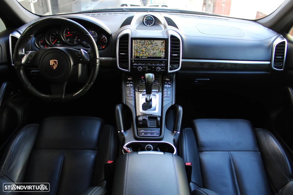 Porsche Cayenne 3.0 V6 - 18