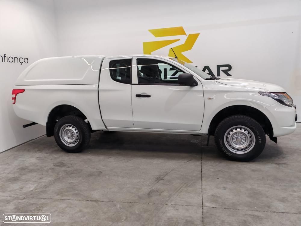 Mitsubishi L200 2.4 DI-D Club Invite Strakar Look CC 4WD - 5