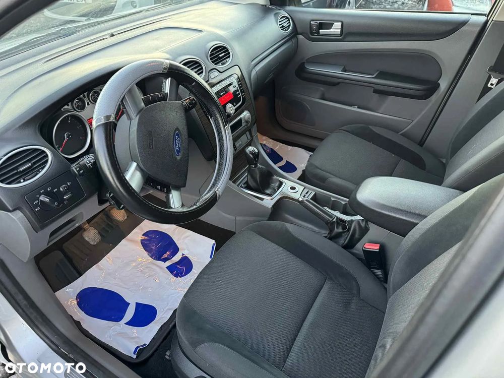 Ford Focus 1.8 TDCi Ghia - 17