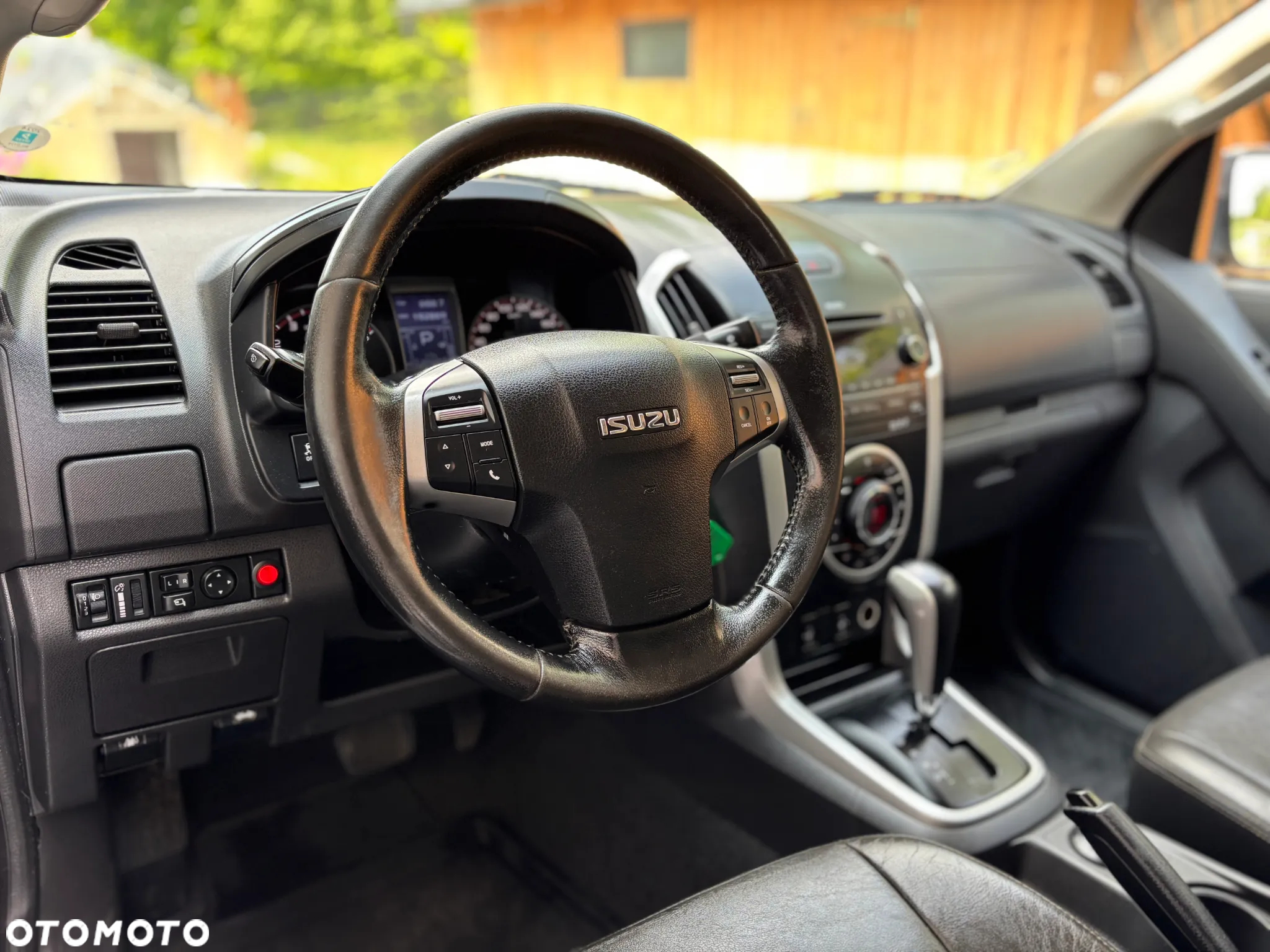 Isuzu D-Max 2.5 EC LS - 8