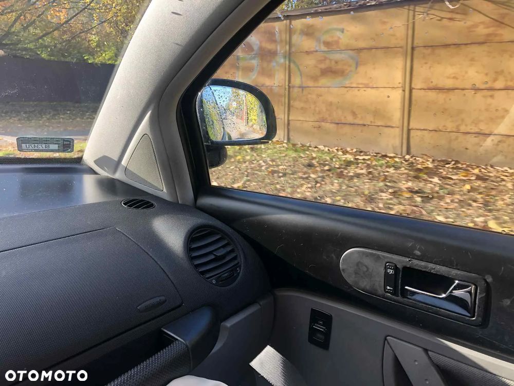 Volkswagen New Beetle 1.9 TDI - 4