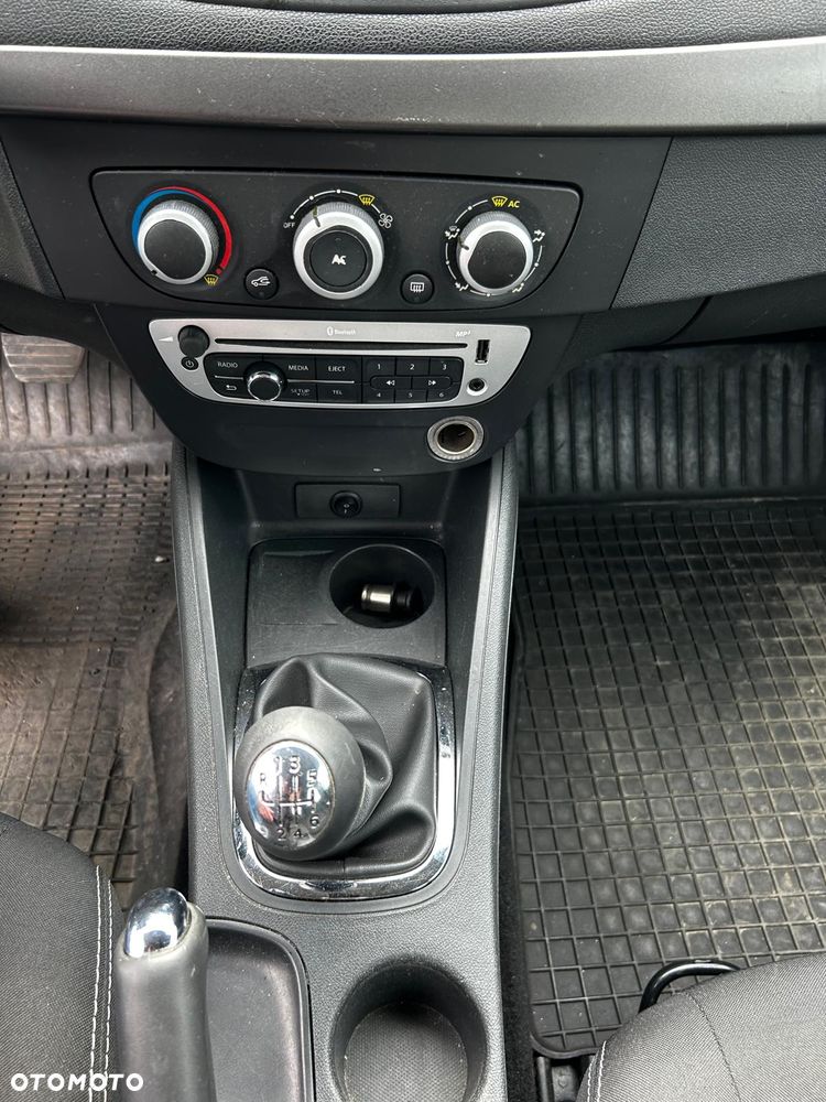 Renault Fluence - 13