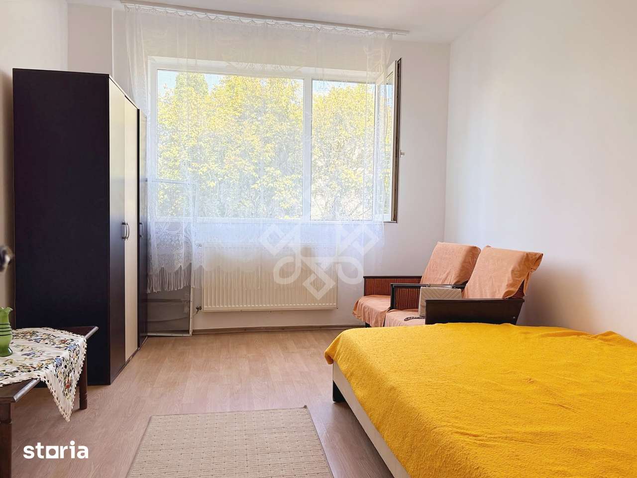 Garsoniera de vanzare etaj 2 in Iosia, strada Poienitei — fotografia 1
