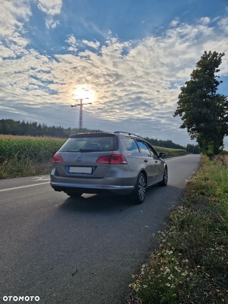 Volkswagen Passat 2.0 TDI Comfortline - 5