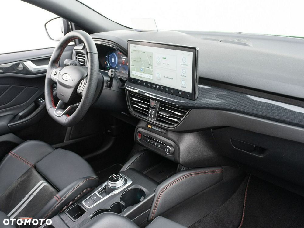 Ford Focus 2.3 EcoBoost ST X - 32