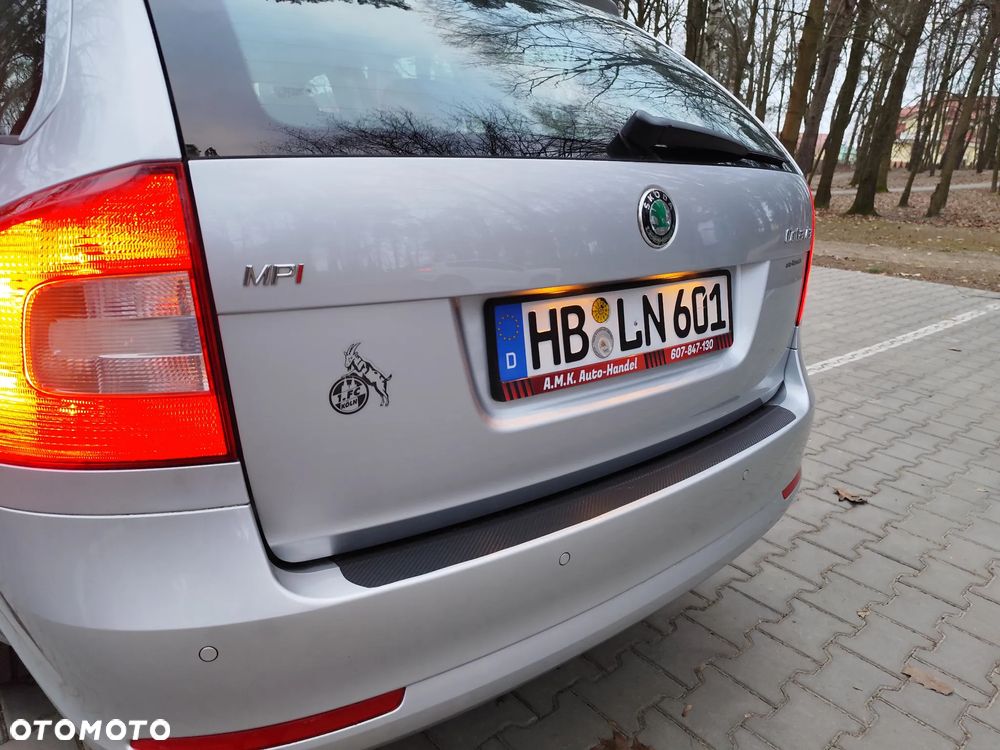 Skoda Octavia 1.6 Team Edition - 7