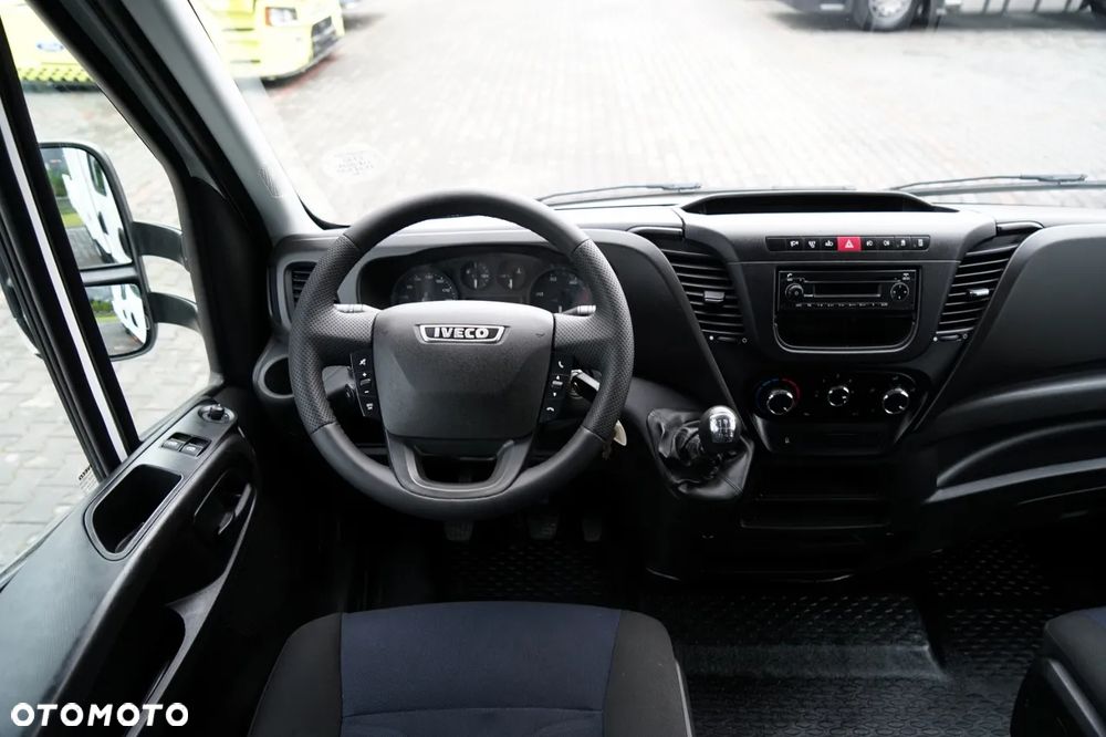 Iveco DAILY 35-140 / WYWROTKA / BRYGADÓWKA / BLIŹNIAK / MANUAL / 6 MIEJSC / - 29