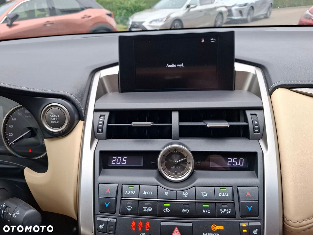 Lexus NX 200t Comfort AWD - 31