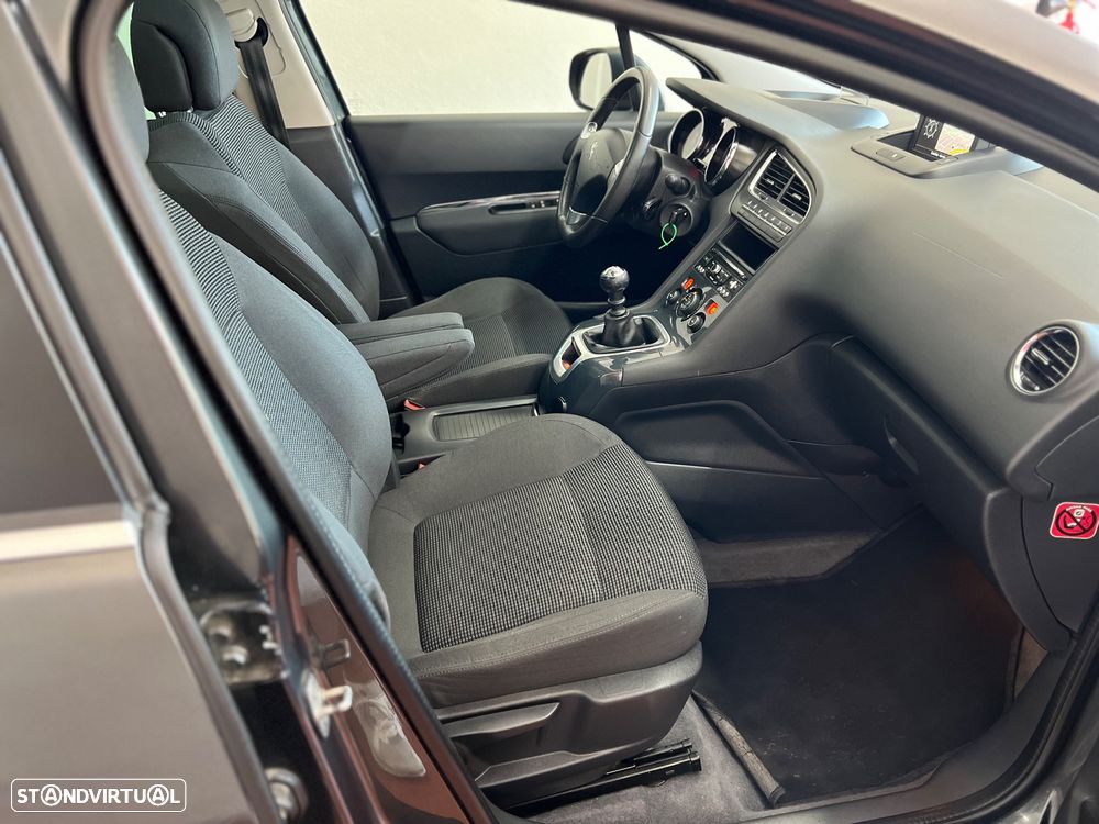 Peugeot 5008 1.6 BlueHDi Allure J17 - 35