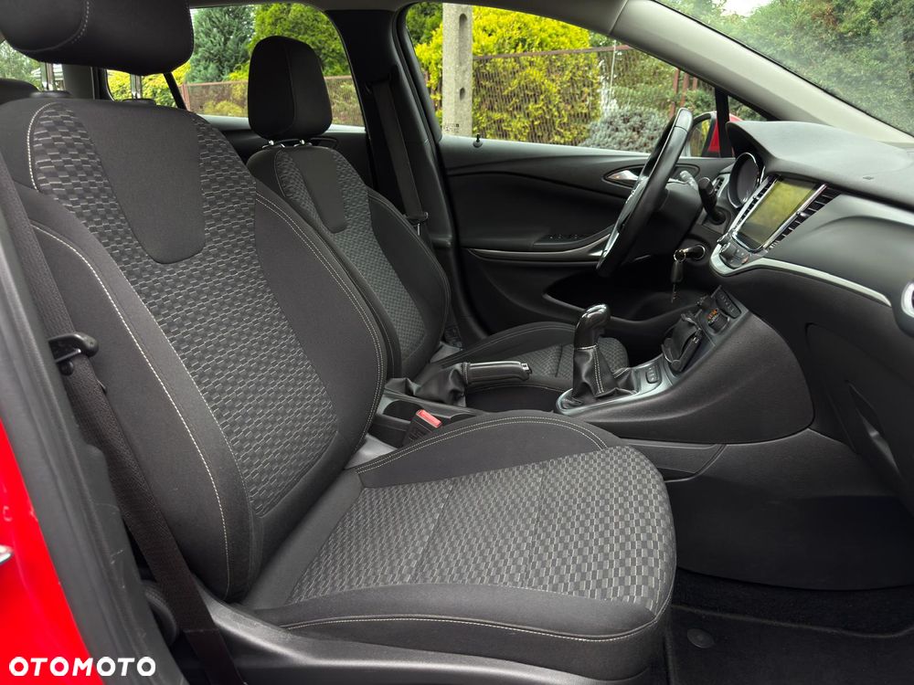 Opel Astra 1.4 T GPF Dynamic S&S - 25