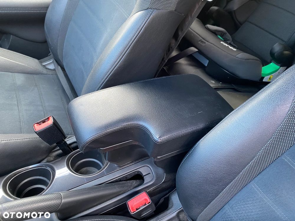 Nissan Juke 1.6 N-Connecta Xtronic - 13