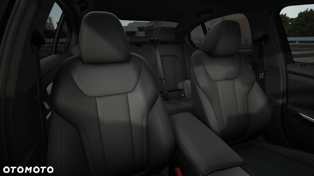 BMW Seria 3 330i xDrive - 12