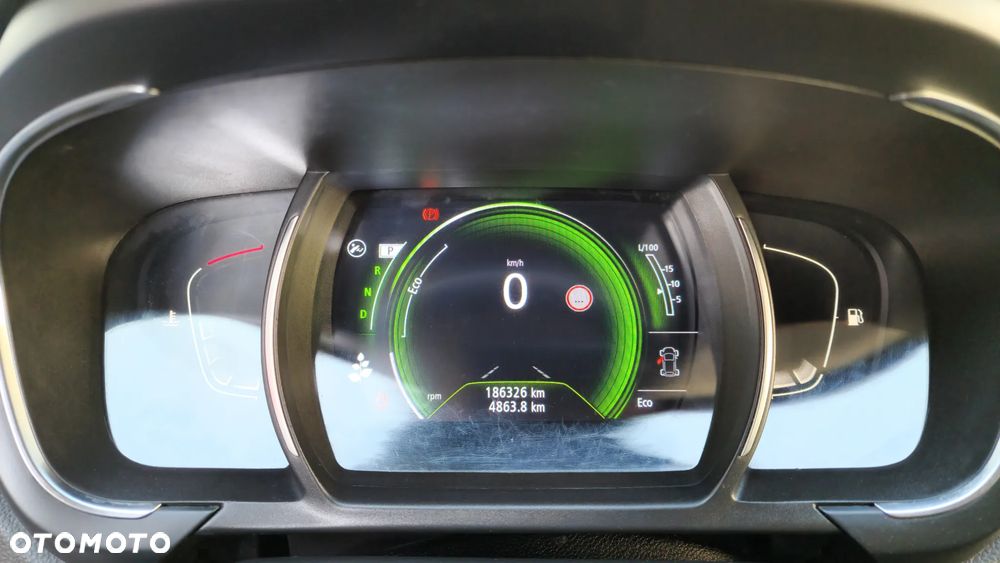 Renault Scenic ENERGY TCe 140 EDC LIMITED - 27