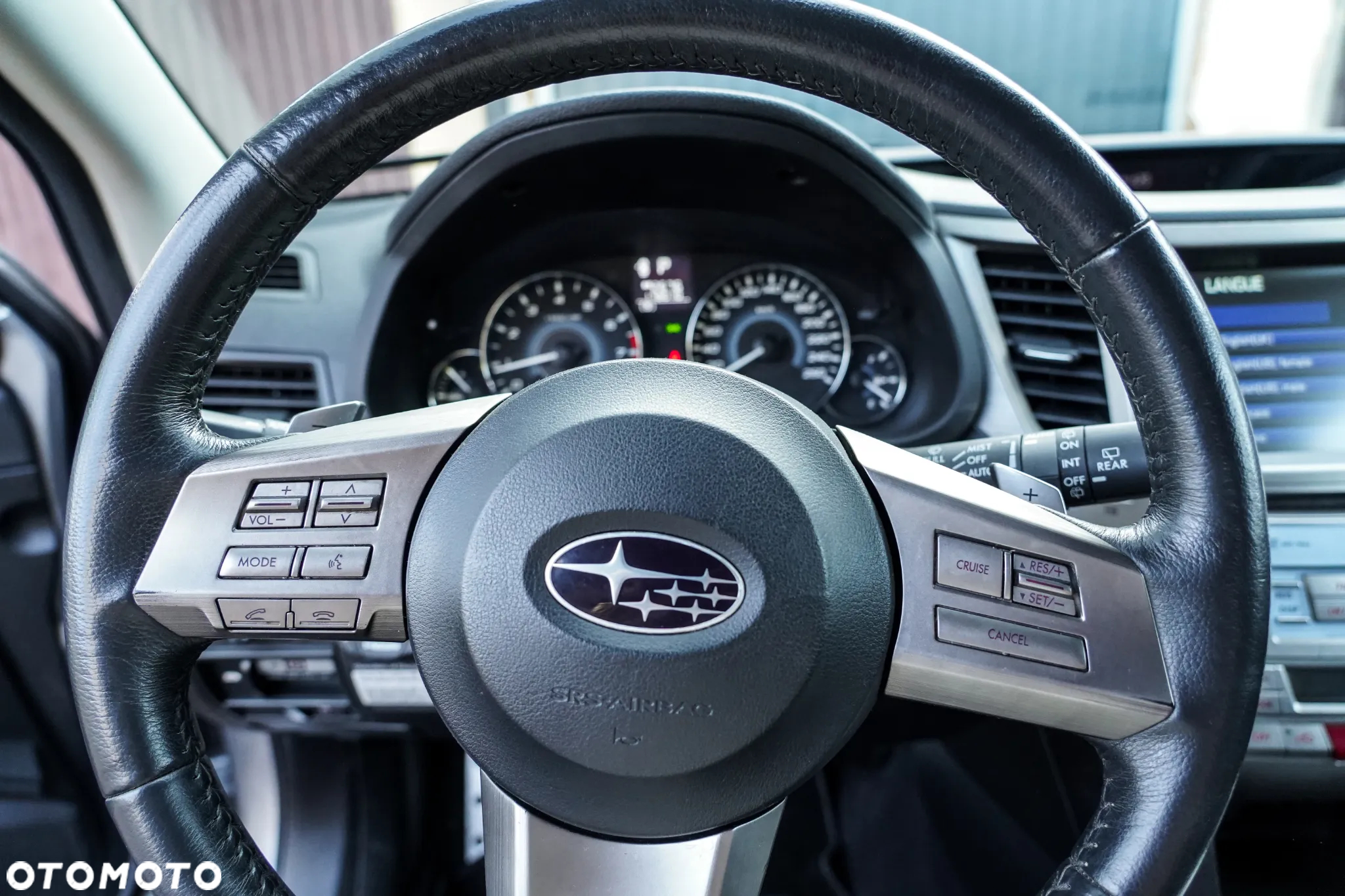 Subaru Legacy 2.5i GT - 16