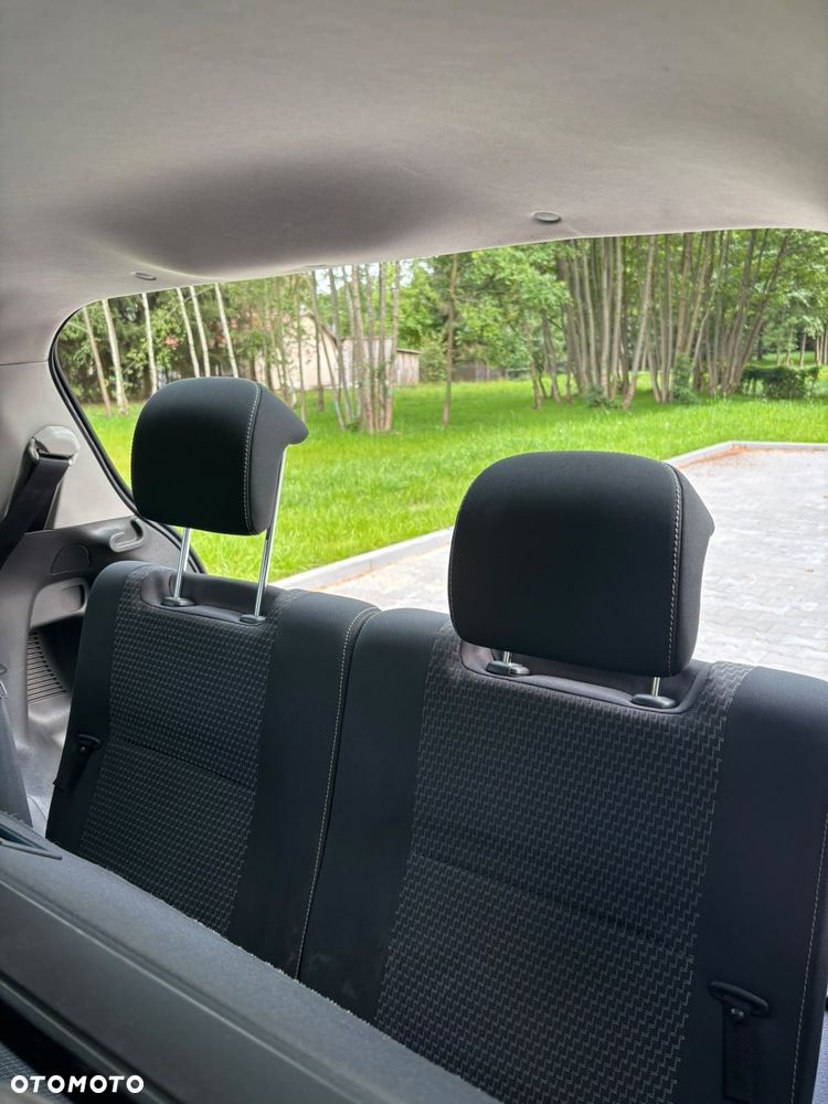 Toyota Verso 1.8 Premium 7os EU6 - 11