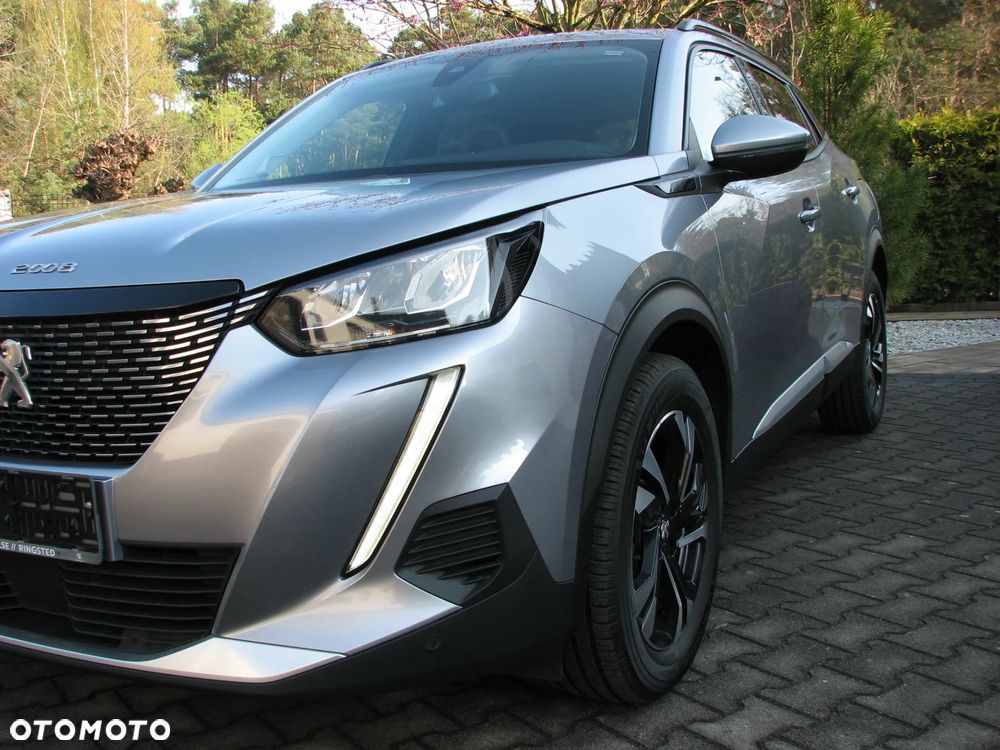 Peugeot 2008 BlueHDi 100 STOP & START Allure - 11