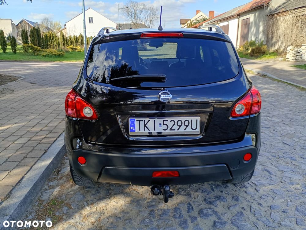 Nissan Qashqai 2.0 dCi 4 x 4 DPF tekna - 11