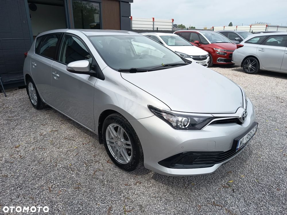 Toyota Auris 1.33 VVT-i Life - 10