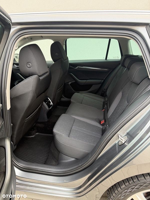 Skoda Octavia 2.0 TDI Style - 30