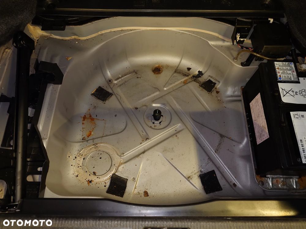 Mercedes-Benz CLK - 33