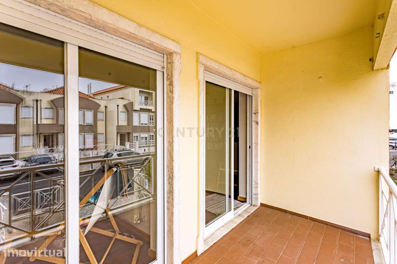 T4 Duplex no Lourel com vista para o Palácio Nacional de Sintra - Grande imagem: 4/53