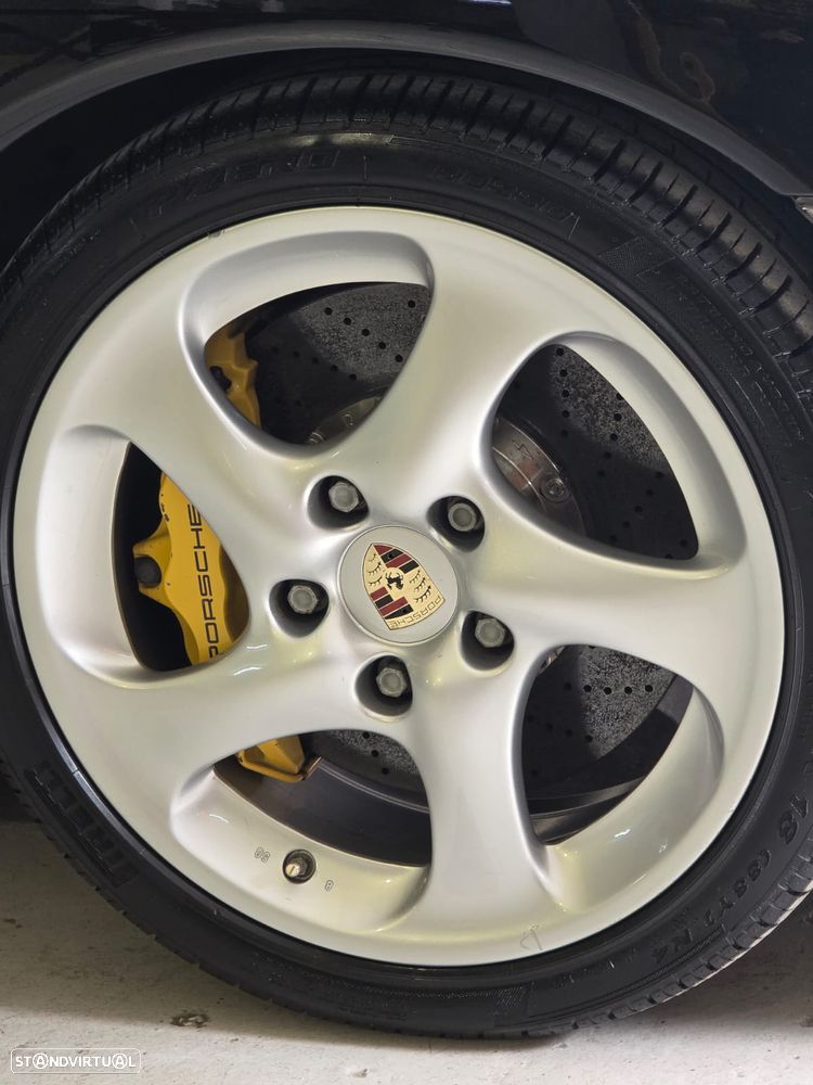 Porsche 911 Série F - 12