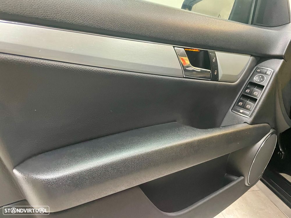 Mercedes-Benz C 250 CDi Classic J17 BlueEfficiency - 16