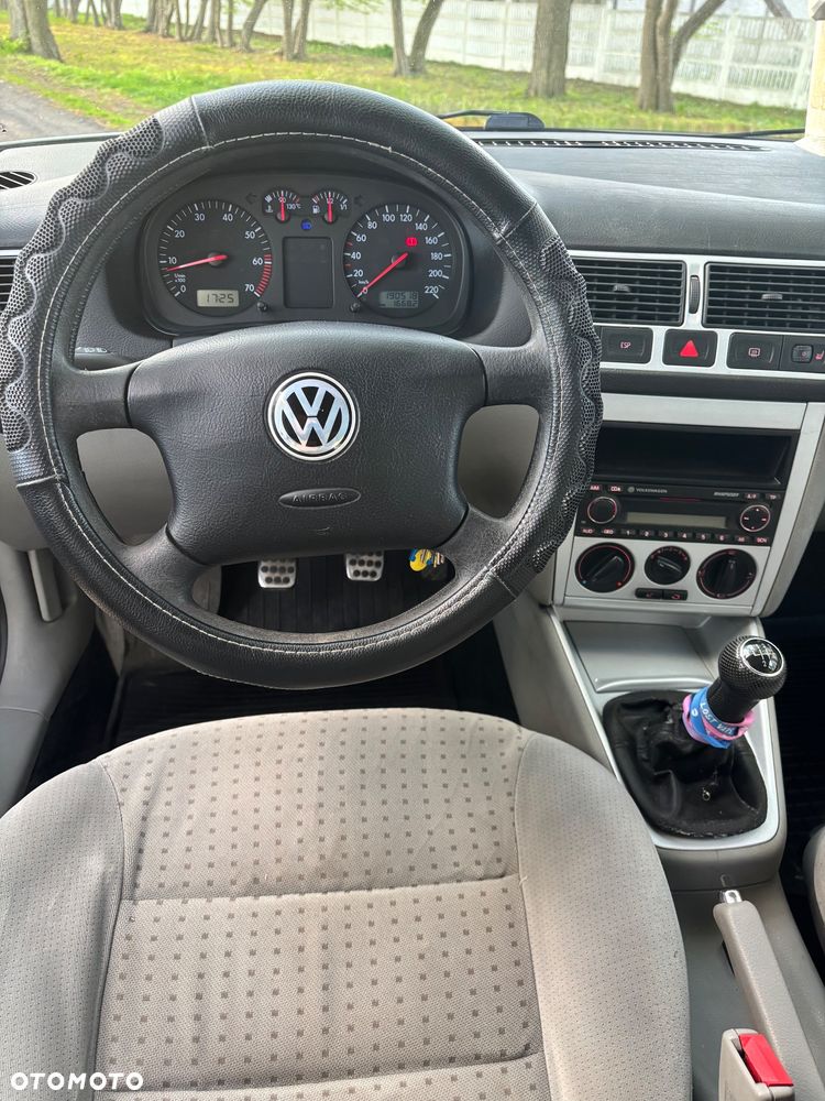 Volkswagen Golf - 18