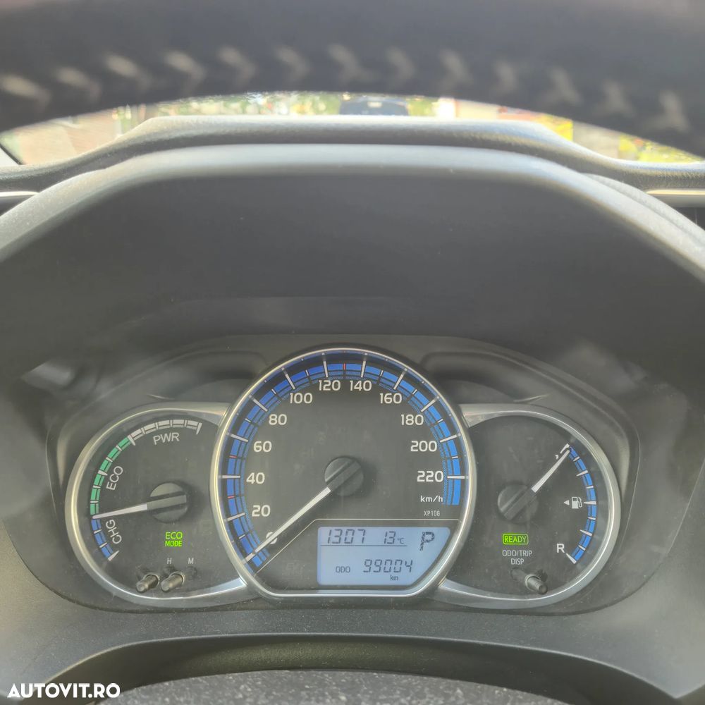 Toyota Yaris - 8