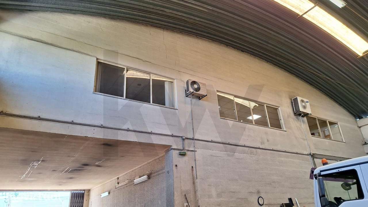 Unidade Industrial de Excelência: Armazém com Ponte Rolante + Lote de - Grande imagem: 5/20