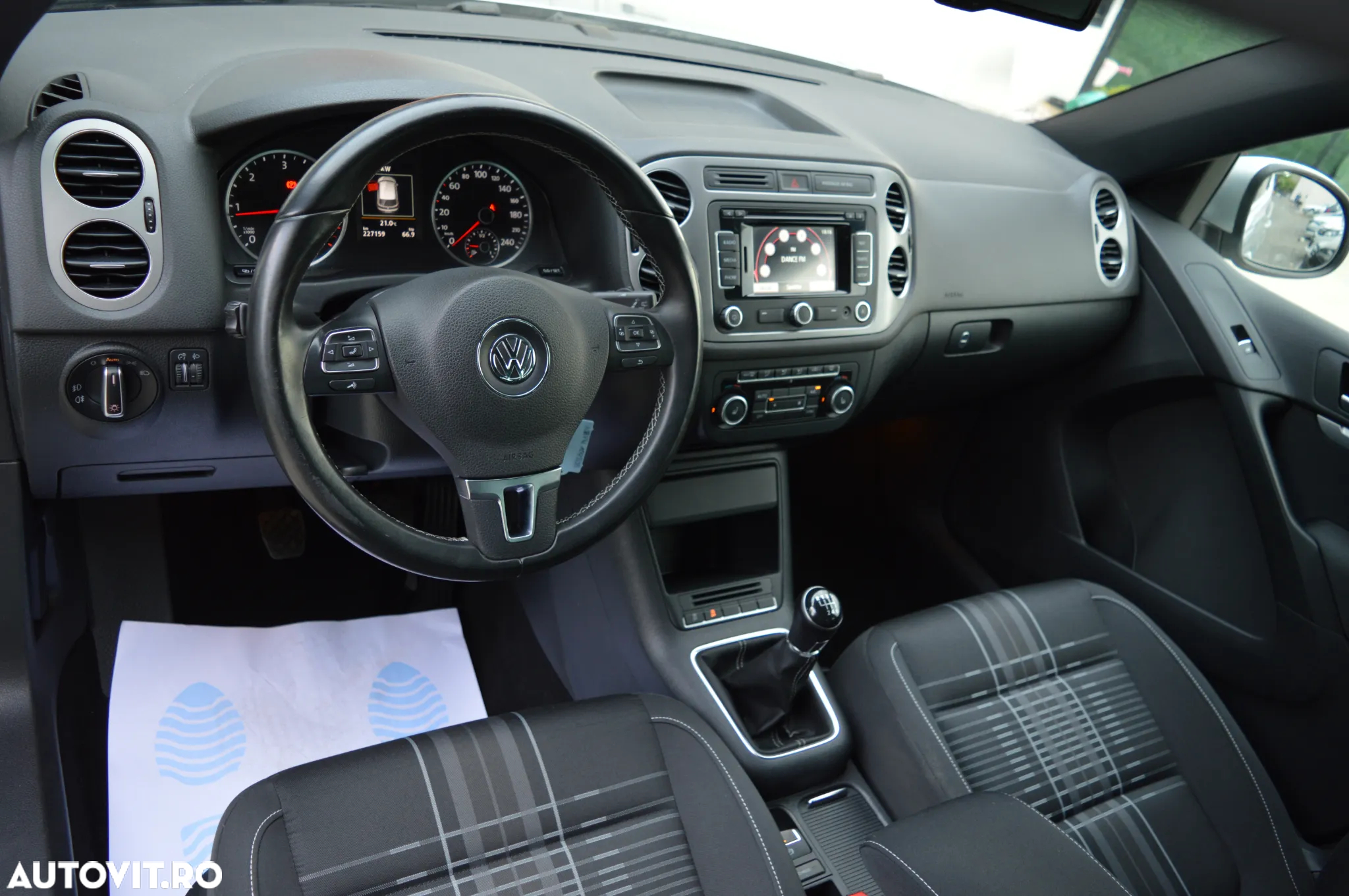 Volkswagen Tiguan - 7