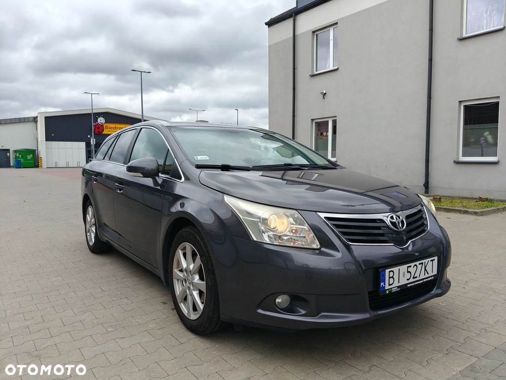 Toyota Avensis 1.8 Sol plus - 1