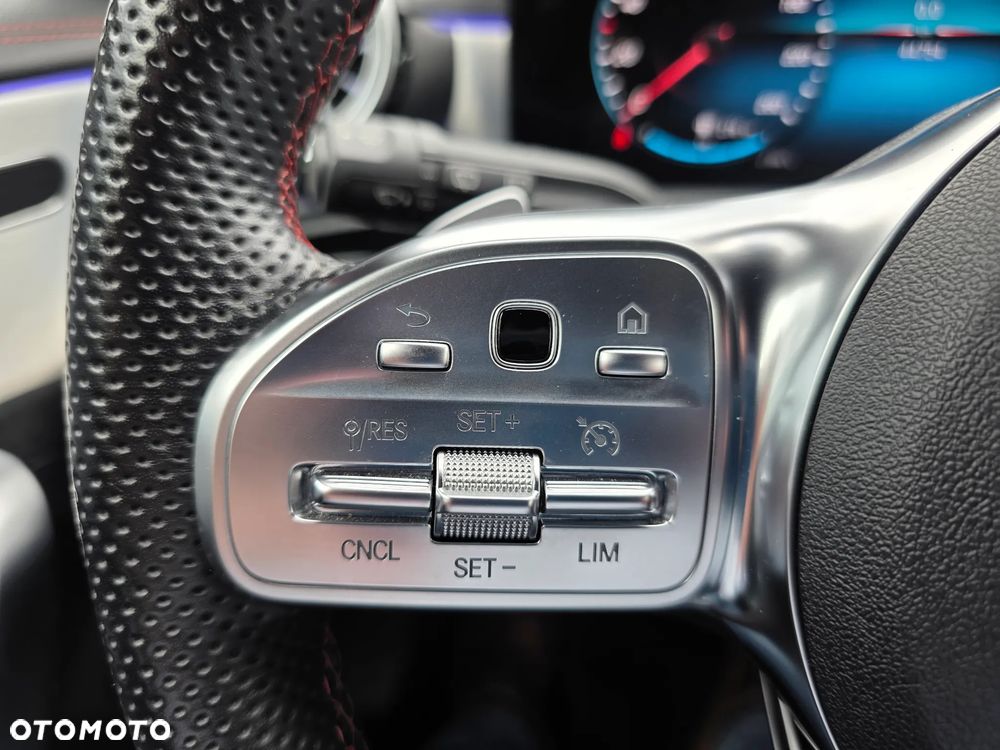 Mercedes-Benz CLA 250 e PHEV AMG Line 8G-DCT - 33