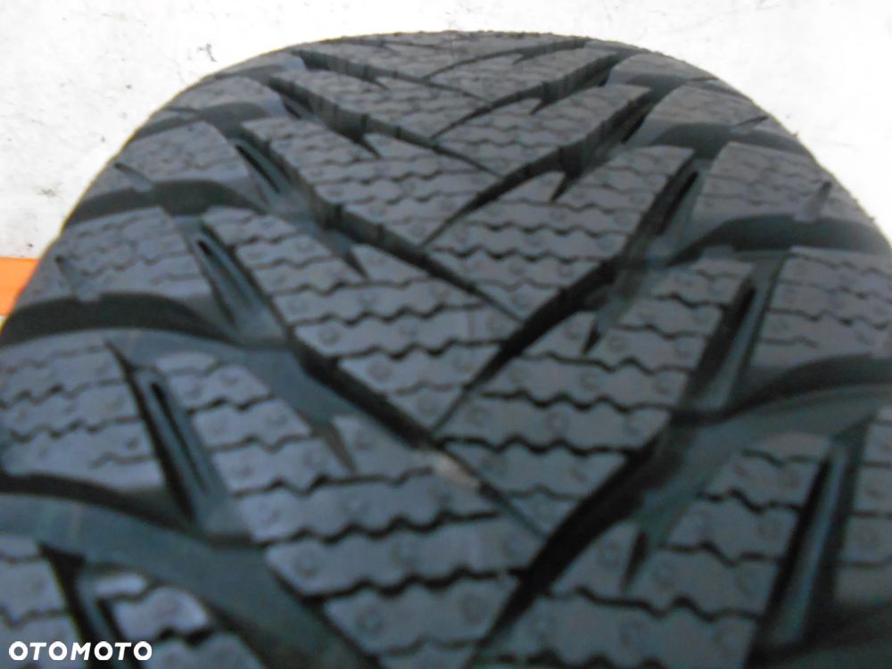OPONA POJEDYNKA 185/65R15 GOODYEAR ULTRAGRIP 8 DOT 4518 8.2MM - 2