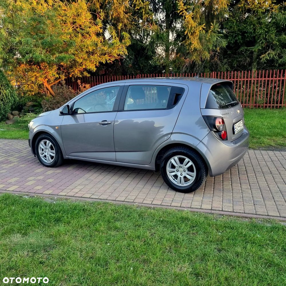 Chevrolet Aveo 1.4 16V LT - 15