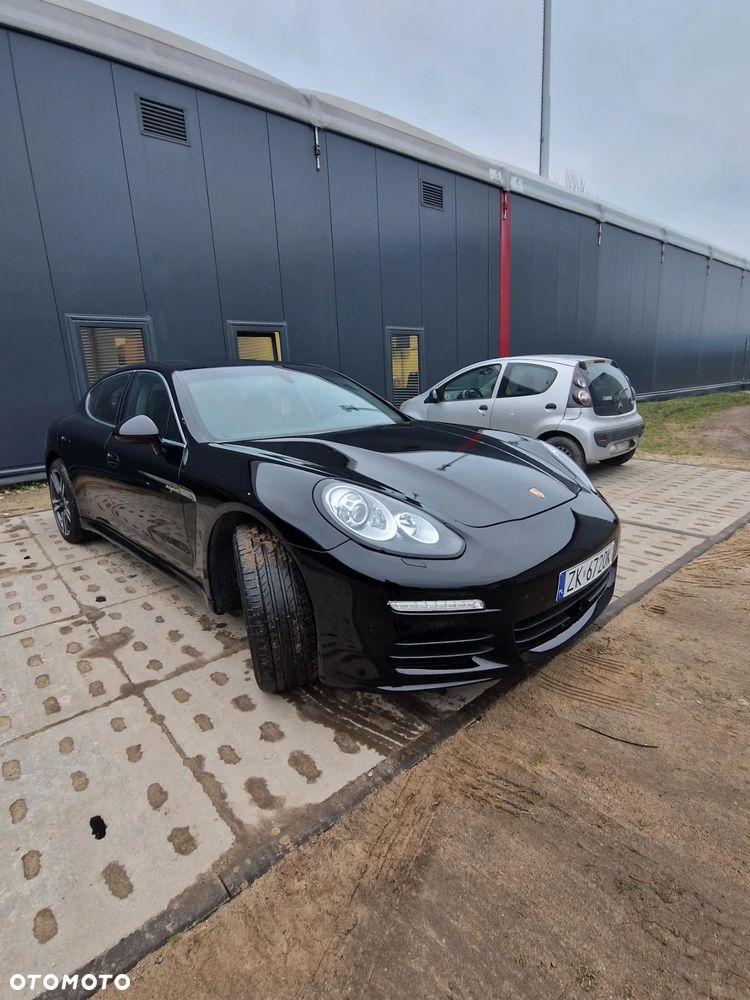 Porsche Panamera - 5