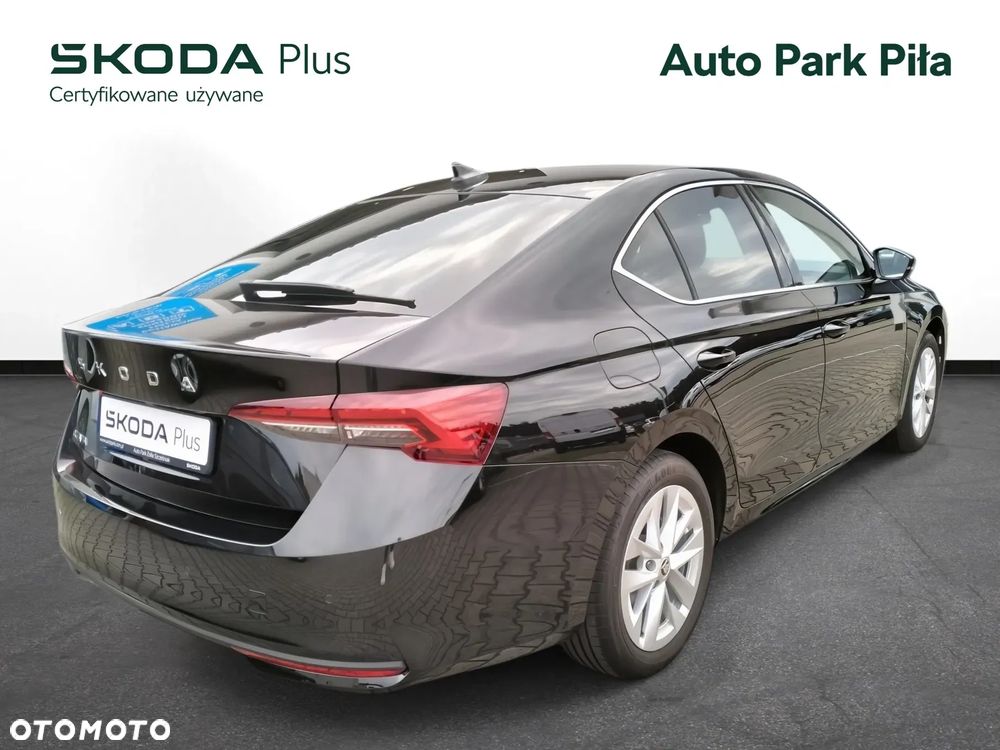 Skoda Octavia ver-1-5-tsi-mhev-dsg-selection - 2