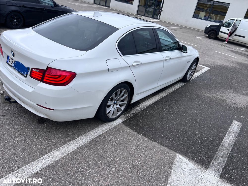 BMW Seria 5 530d Aut. Luxury Line - 3