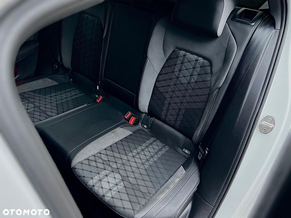 Volkswagen Golf - 19