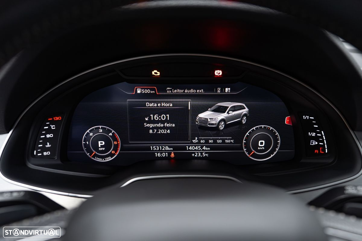 Audi Q7 3.0 TDI quattro S-line Tiptronic 7L - 32