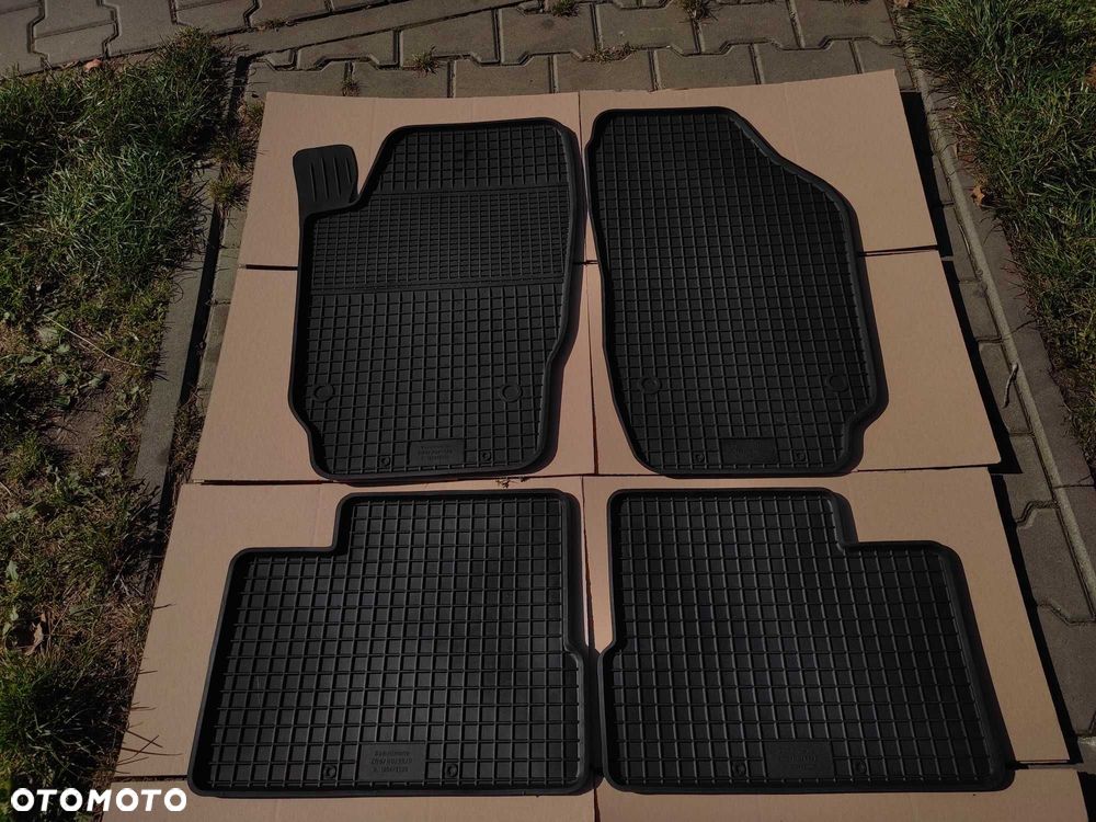 NOWE Dywaniki gumowe SKODA FELICIA 94r-01r dopasowane korytka korytko - 1