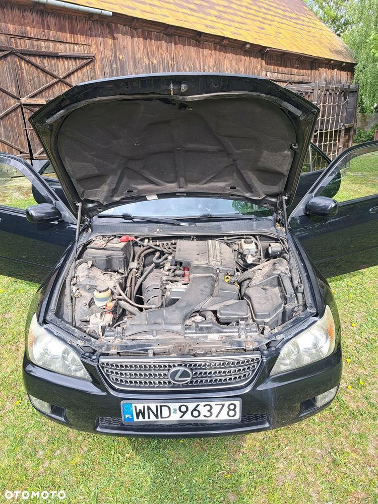 Lexus IS 200 Elegance - 19