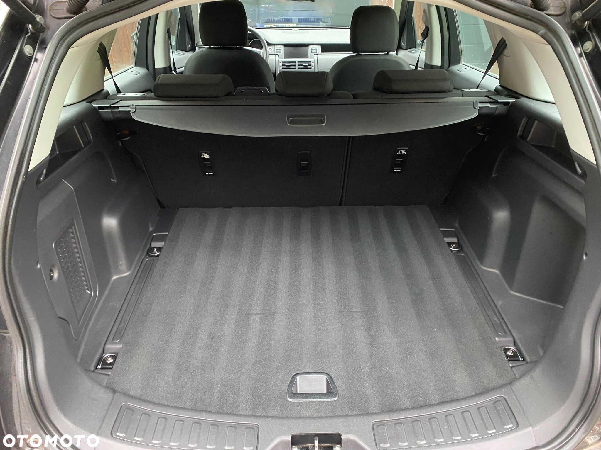 Land Rover Discovery Sport 2.0 D150 - 33