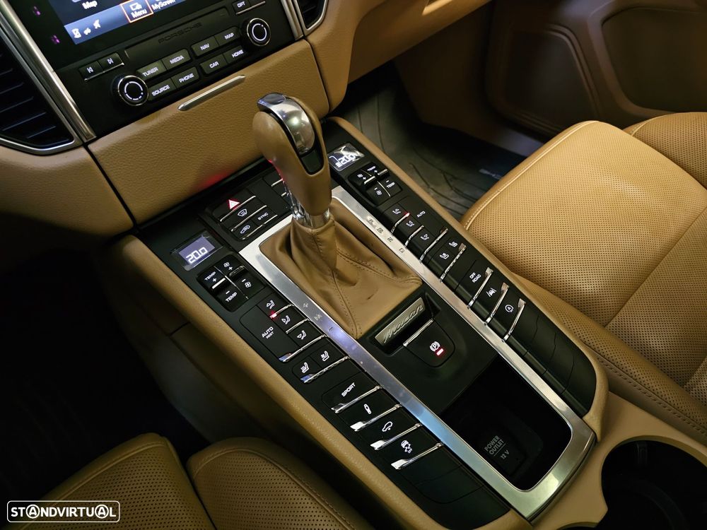 Porsche Macan S - 17