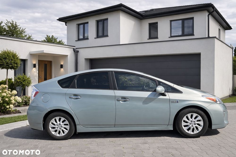 Toyota Prius - 6