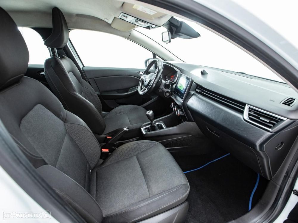 Renault Clio - 9