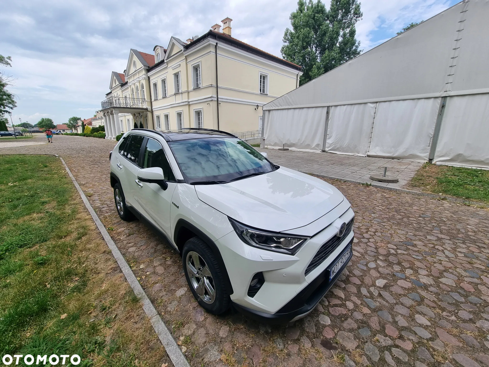 Toyota RAV4 - 8
