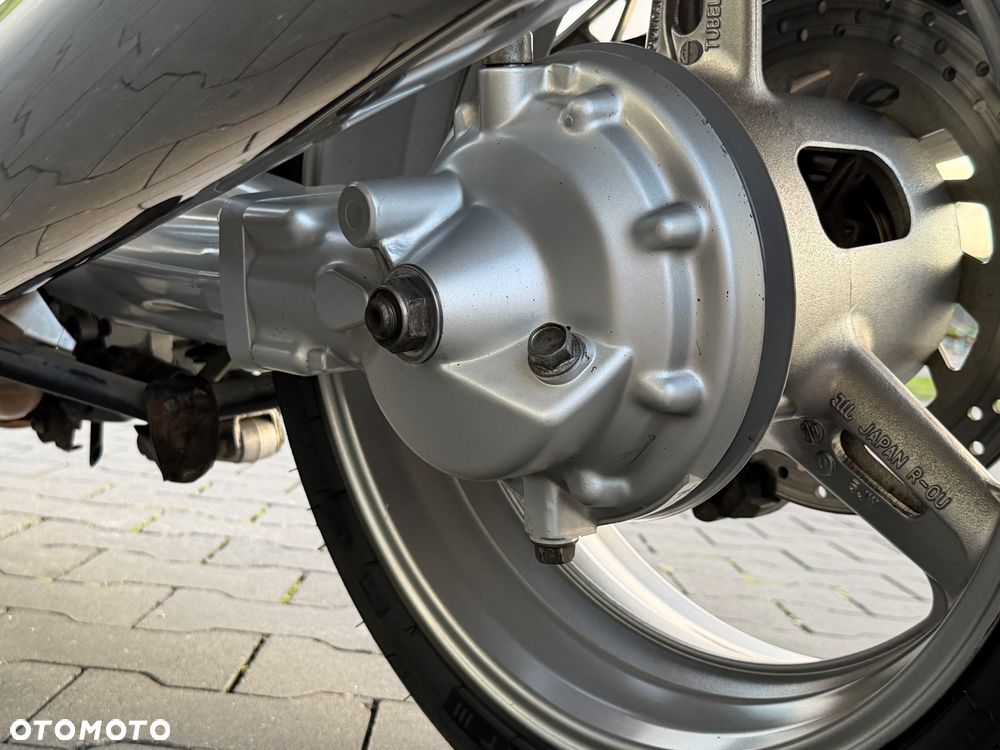 Yamaha FJR - 31