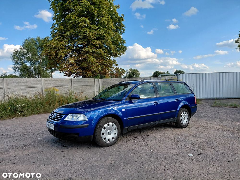 Volkswagen Passat 2.0 Basis - 1